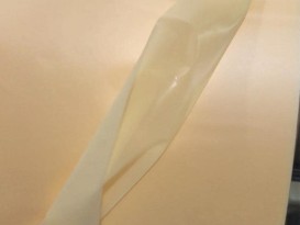 耐水解耐磨TPU防水透濕膜-中透濕膜無孔防水防護(hù)服面料復(fù)合膜